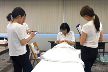 AEAJアロマセラピスト資格対応講座